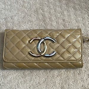Women wallet